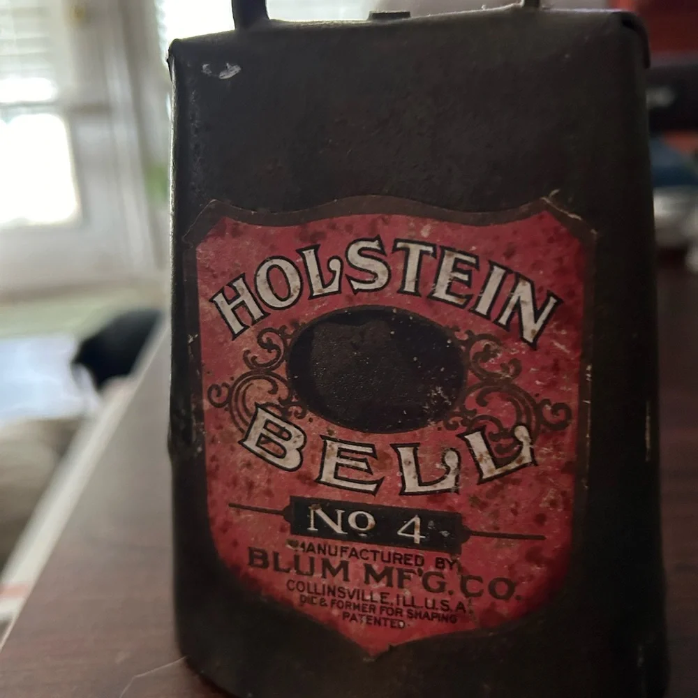 HOLSTEIN BELL No4 BLUM Mfg Co USA Antique Farm Cow Cattle Tin Old Gold P…